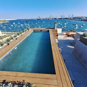 *** Hotel South32 Malte