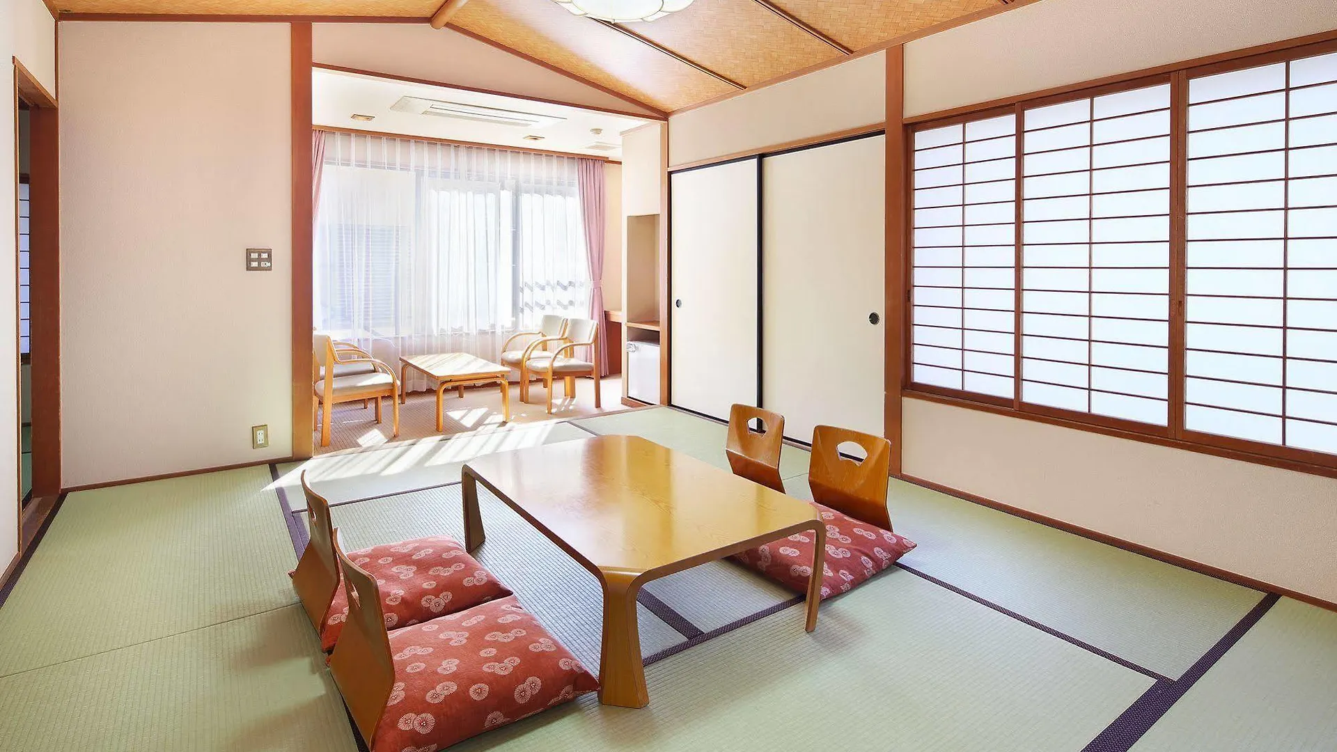 Hotel Hakonenomori Okada Ryokan