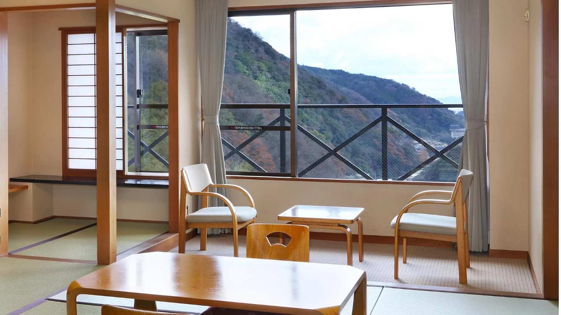 Hakonenomori Okada Hotel 4*, Hakone Japan