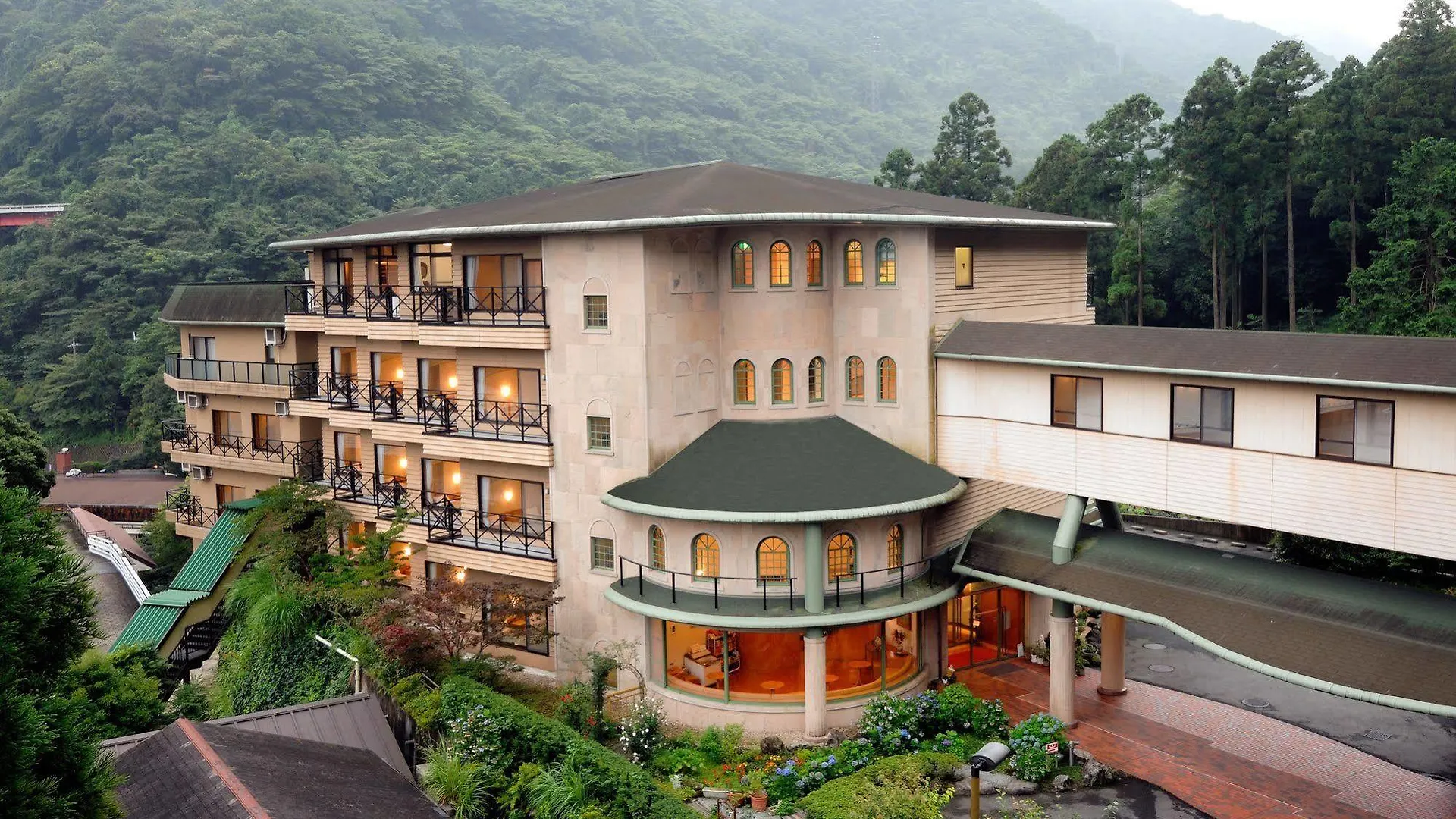 Hakonenomori Okada Hotel Japan